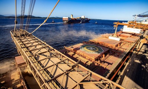 Soja responde por 21% da movimentação anual nos portos do Paraná