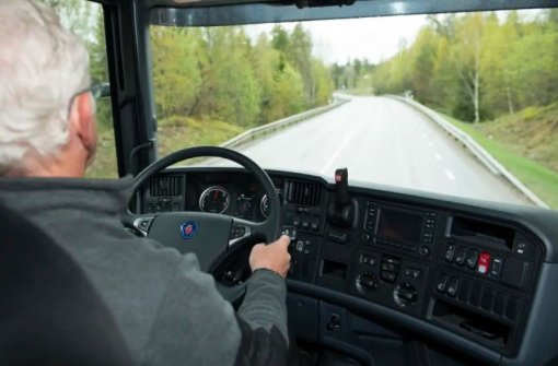 Déficit de caminhoneiros pressiona capacidade logística no Brasil