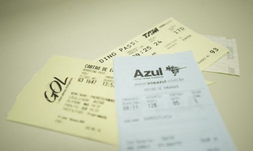 Preço médio das passagens aéreas cai 20% em novembro