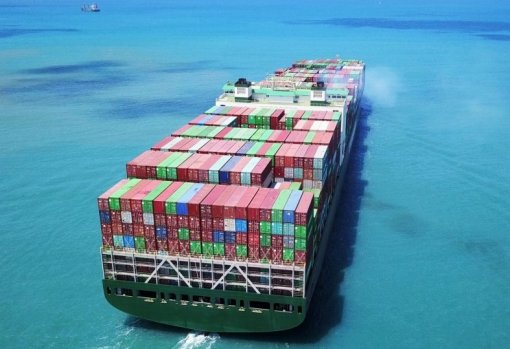Excesso de capacidade afeta o transporte marítimo de contêineres