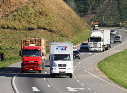 Começam a vigorar novas regras para frete no Brasil