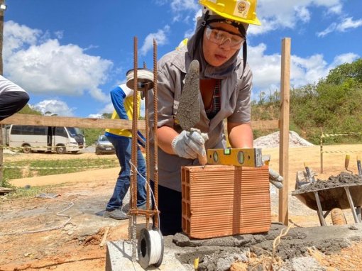 Indústria da construção prevê queda do emprego, diz CNI
