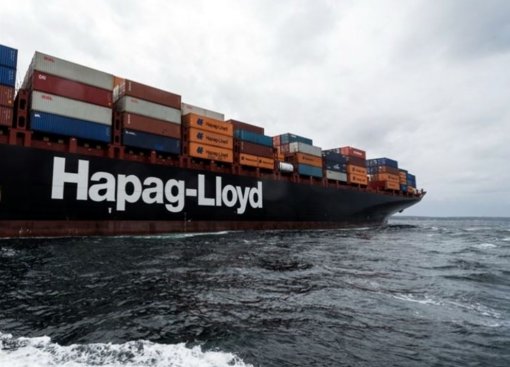 Seis navios da Hapag-Lloyd estão encalhados no Golfo Pérsico
