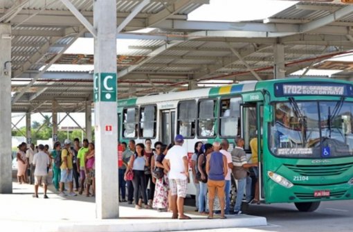 Inflação oficial chega a 0,88% em março, diz IBGE