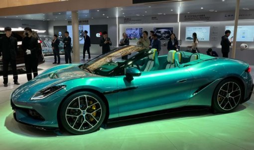 Denza Z: supercarro elétrico de mais de 1.000 cv virá ao Brasil