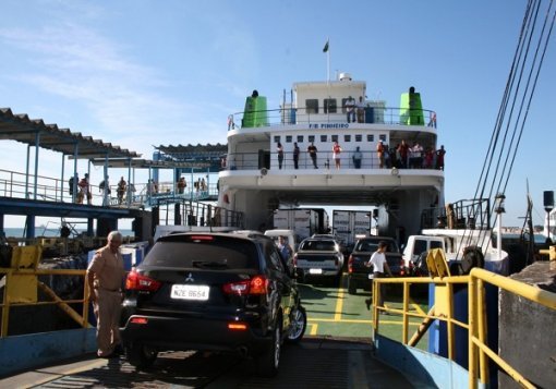 Dia do Trabalho: ferry tem operação especial nos dois terminais