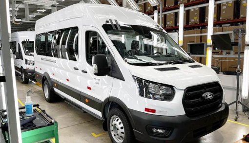 Ford festeja a marca de 20.000 unidades da Transit