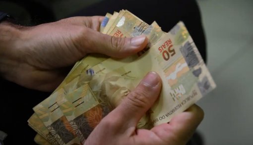 Consumidores podem renegociar dívidas bancárias até 31 de agosto