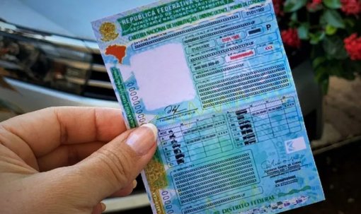CNH vencida: Motoristas ganham prazo para continuar dirigindo